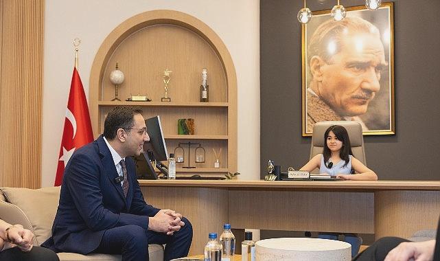 Balçova’da Geleceğin Liderlerine Başkanlık Görevi Devredildi