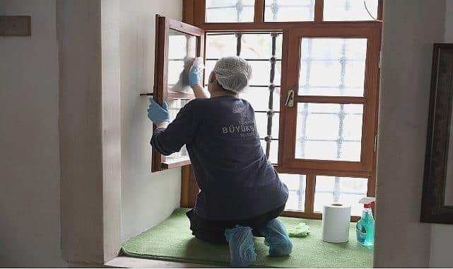 Başkan Çerçioğlu Liderliğinde Camilerde Devam Eden Temizlik Faaliyetleri