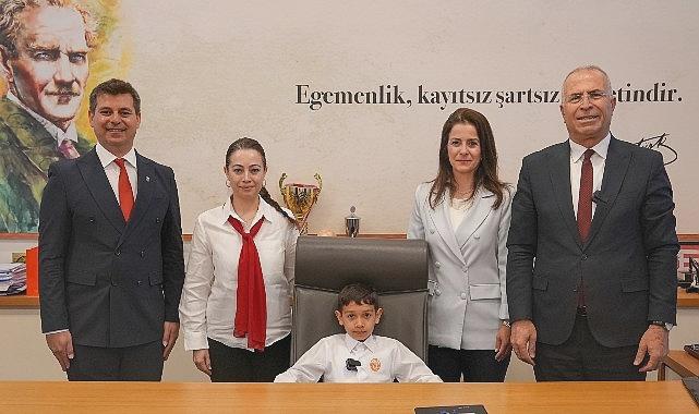 Başkan Işık 23 Nisan’da Koltuğunu Ege’ye Devretti