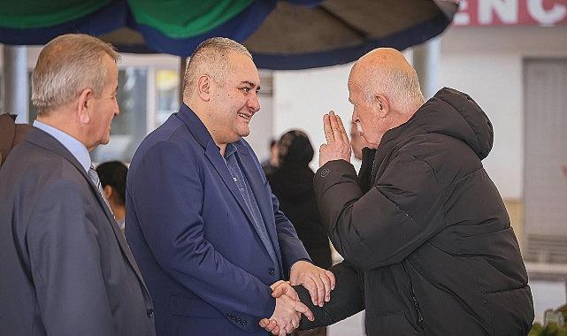 Başkan Özarslan Semt Pazarında Esnaf ve Halkla Bir Araya Geldi
