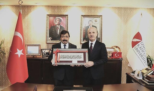 Başkan Prof. Dr. Erol Özvar’dan İKÇÜ Ziyareti