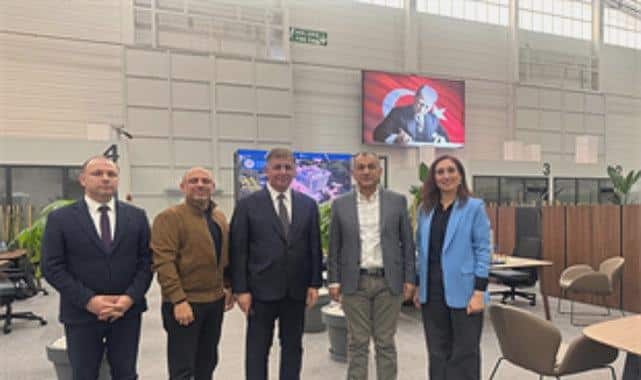 Başkan Tugay Karşıyaka Stadı İnşaatını Hızlandırdı