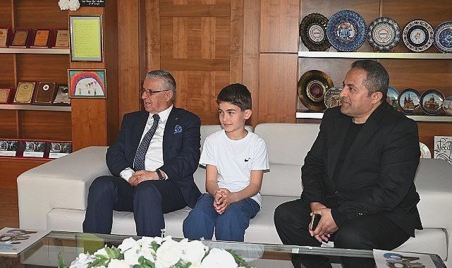 Başkanlık Koltuğuna Oturan Öğrencilerle Yeni Dönem Başladı