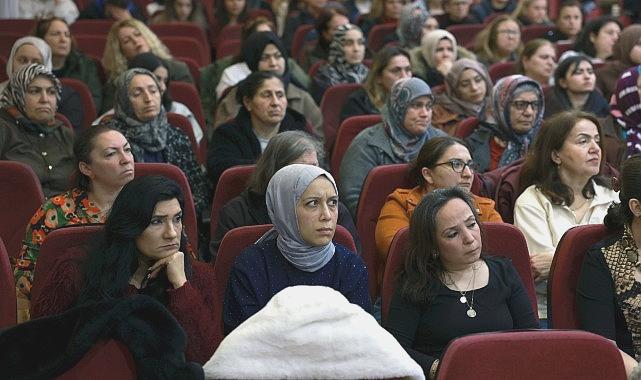 Bayraklı’da Annelerle Madde Bağımlılığı Farkındalık Eğitimi Düzenlendi