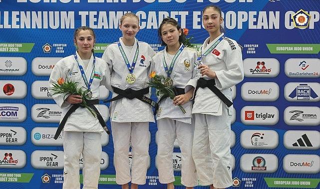 Büyükşehirli Havva Senadan Avrupa’da Bir Madalya Daha