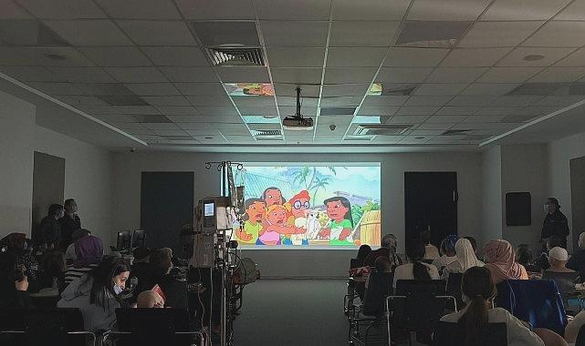 Disney, 23 Nisan’da Koç Üniversitesi Hastanesi’ndeki Minik Hastalara Neşe Getirdi