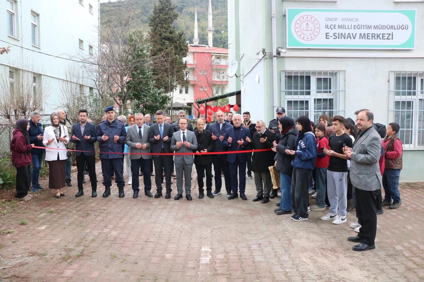 Ayancık’ta E-Sınav merkezi yenilendi