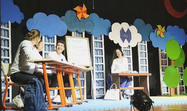 Halkbank Çocuk Tiyatrosu Türkiye Genelinde Gösterilerine Devam Ediyor