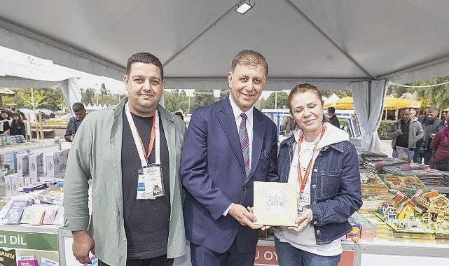 İzmir Baharında Kitapla Buluşma Zamanı