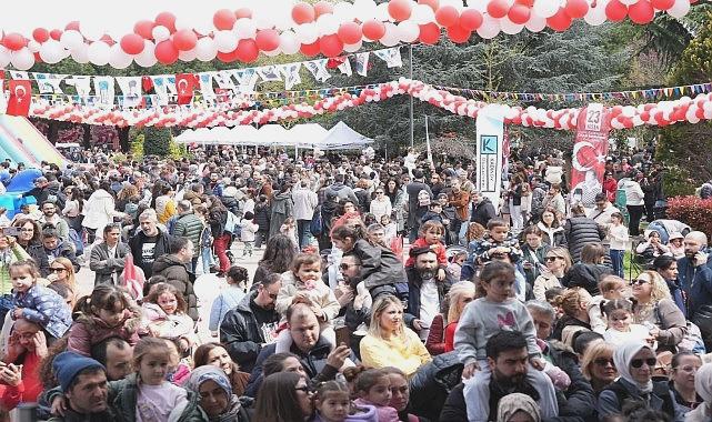 Kadıköy’de Parklar Çocuklarla Dolu Neşe