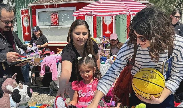 Karşıyaka’da Çocuklara Özel 2. El Pazarı Yoğun İlgi Gördü