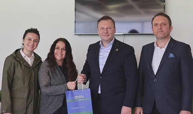 Kartepe’de Kütüphane Haftasına Özel Yazarlı Kutlama Etkinliği