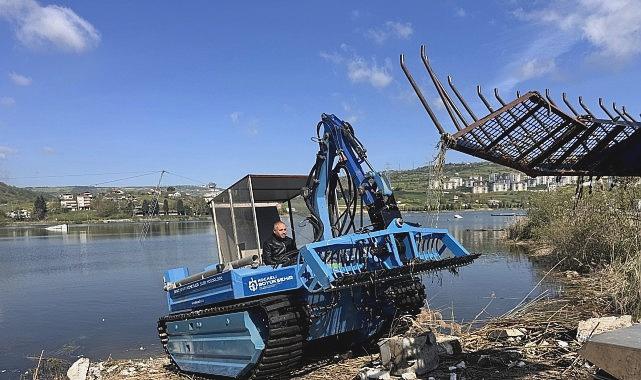 Kocaeli Büyükşehir Belediyesi Gölkaypark Göletini Temizledi