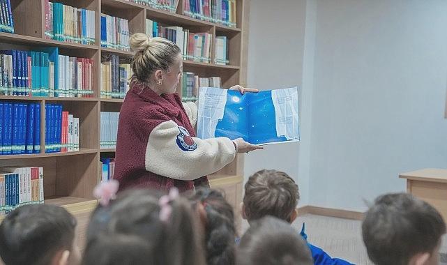 Minik Öğrenciler Kütüphane Atmosferini Keşfetti