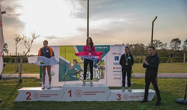 Osmangazi’nin Genç Sporcuları Madalyaları Topladı