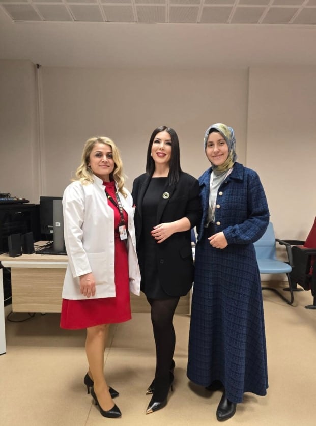 Ayancık Devlet Hastanesi'nde iletişim eğitimi düzenlendi