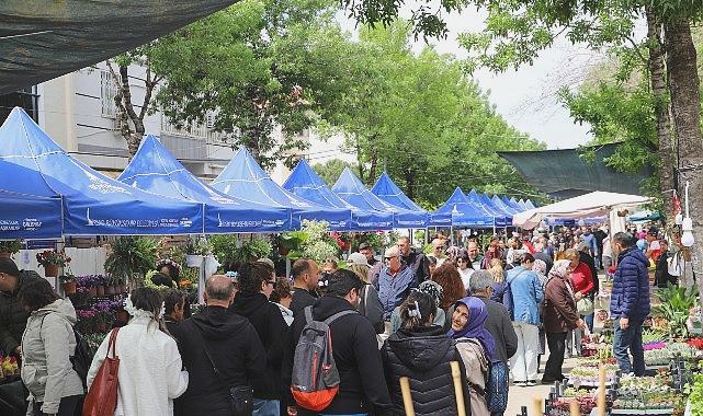 Bayındır Çiçek Festivali 3. Gününde Sokaklarda Büyük Coşku
