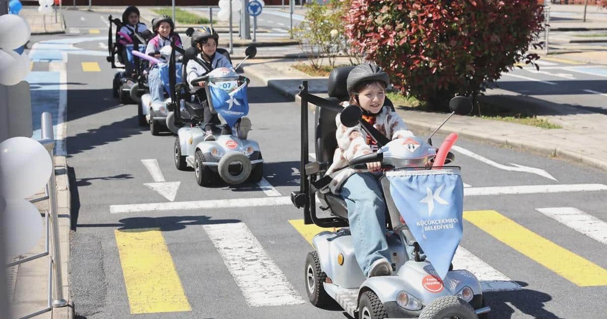 Çocuklara Trafik Güvenliği Şenliği