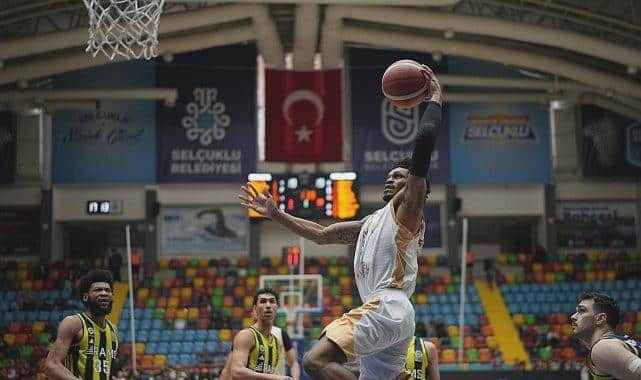 Konya Büyükşehir Play-Off Çeyrek Finalinde Avantajı Yakladı