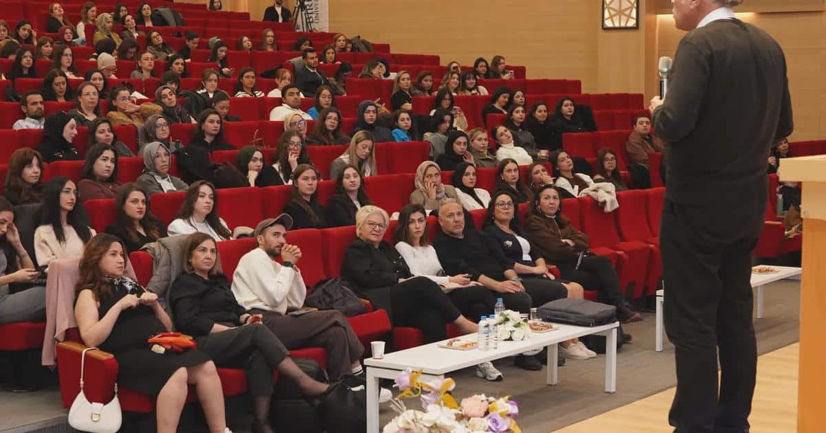 Sağlıklı Beslenmenin Şifreleri Dorukta Konuşuldu