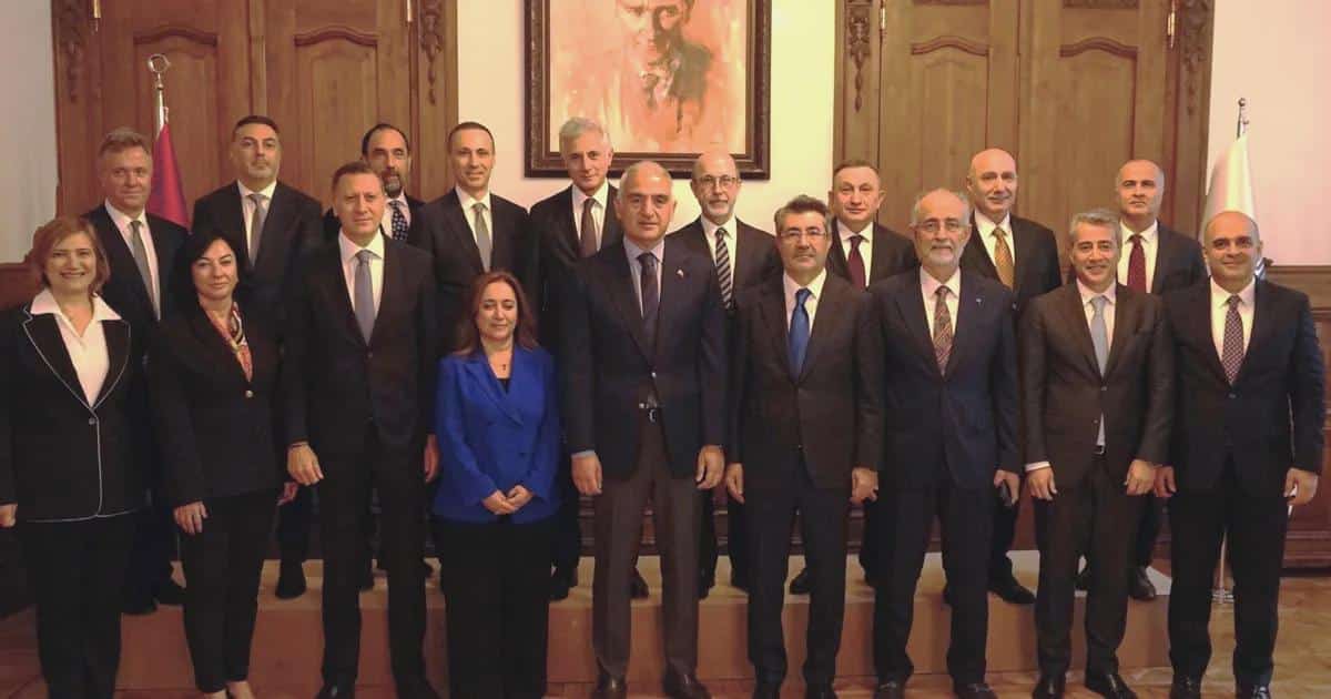 Türkiye Bankalar Birliği İdare Konseyi, Bakan Mehmet Nuri Ersoy ile Bir Ortaya Geldi