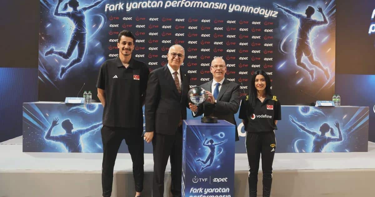Voleybol Ulusal Ekiplerinin “Enerjisi” Opet’ten