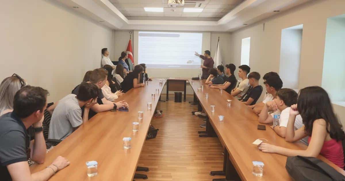 Yeşil Güç Vizyonu Avrupalı Gençlere Anlatıldı