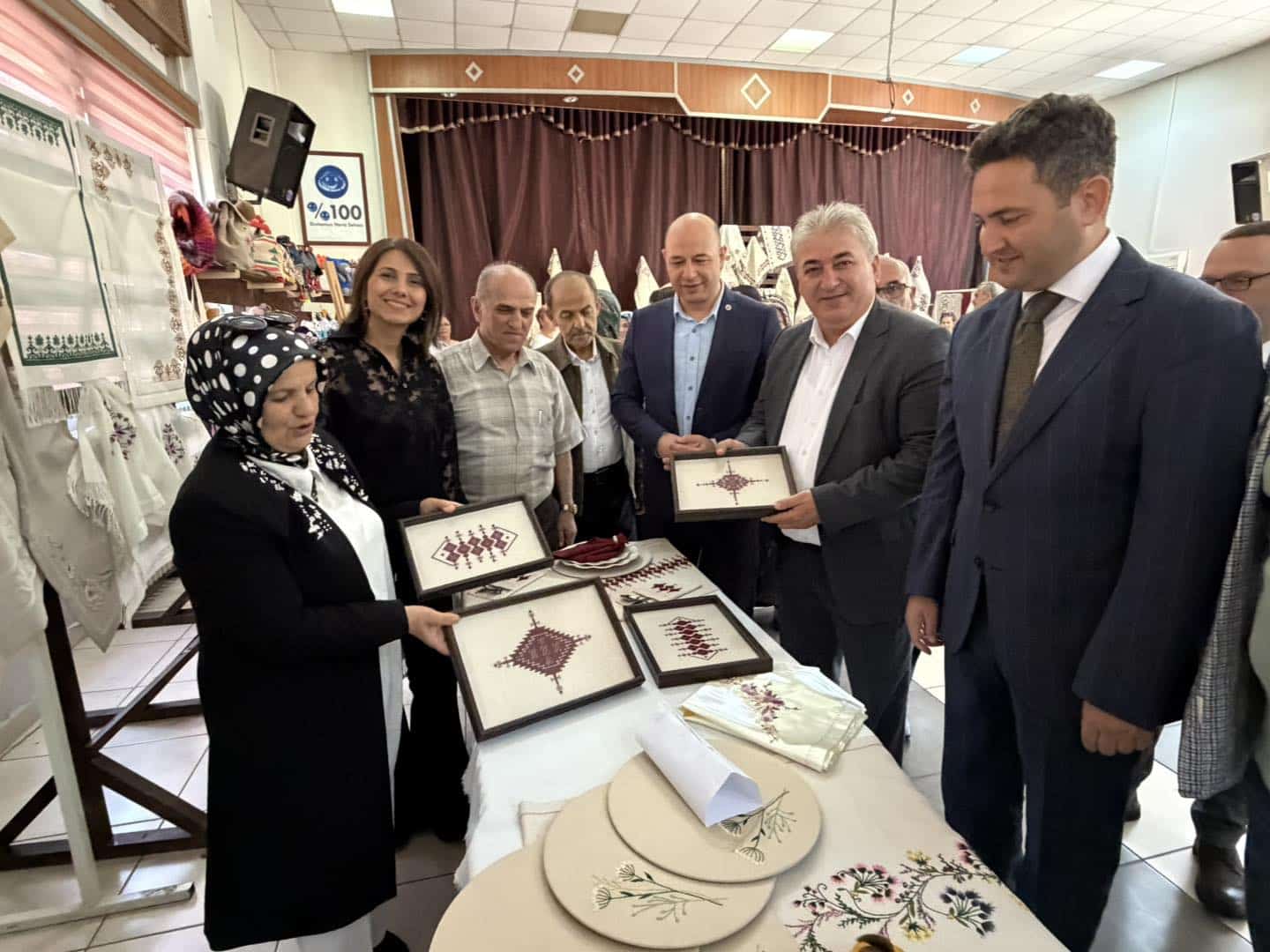 Ayancık'ta "Hayat Boyu Öğrenme Şenliği" Sergisi Açıldı