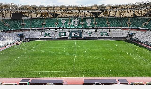 Başkan Altay, Konya Büyükşehir Stadyumu’nun Zemininde Renovasyon Çalışması Başlattıklarını Açıkladı