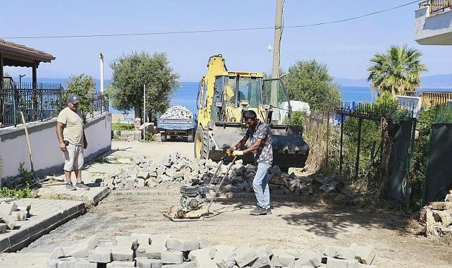 Burhaniye’de Yol Çalışmaları Tüm Hızıyla Devam Ediyor
