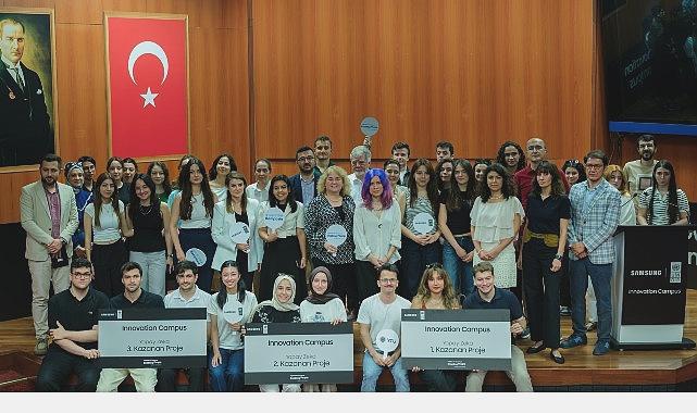 Innovation Campus Programı’nın yeni mezunları yapay zekâ pro