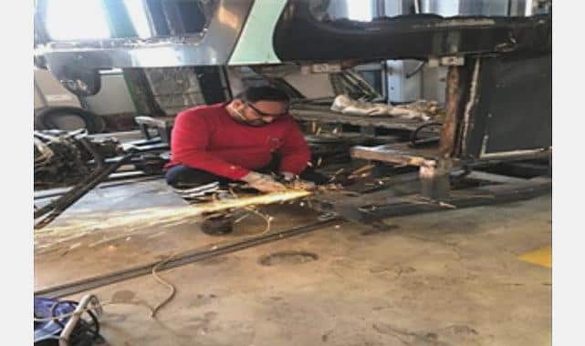 İzmir Metro araçlarını kendi gücüyle yeniliyor