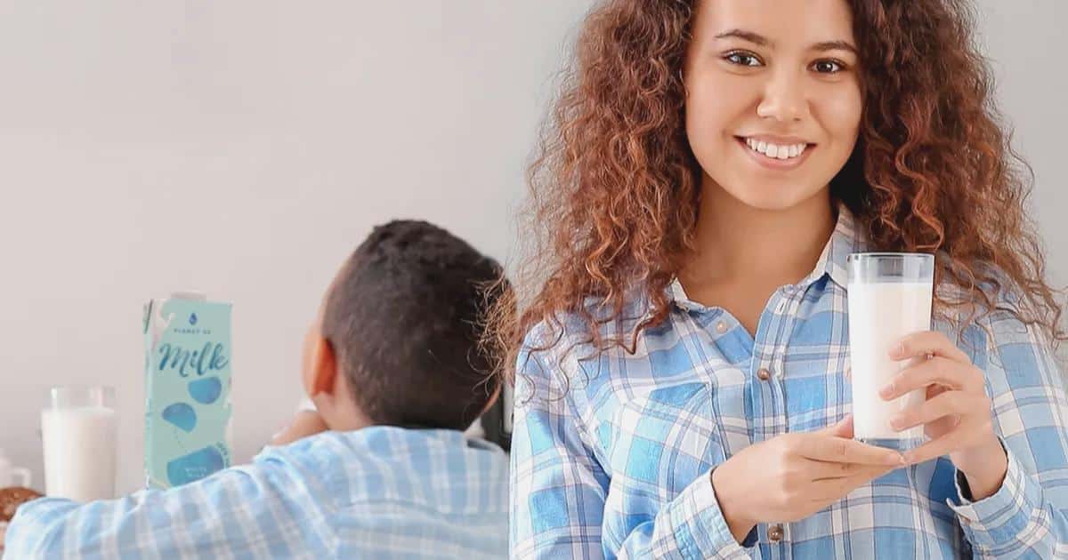 Sütün Geleceği Verimlilik ve Sürdürülebilir Tahlillerle Şekilleniyor